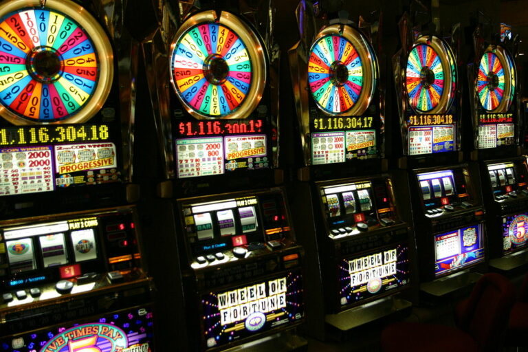 A New Kind of Live Casino: Slot Games for Fun